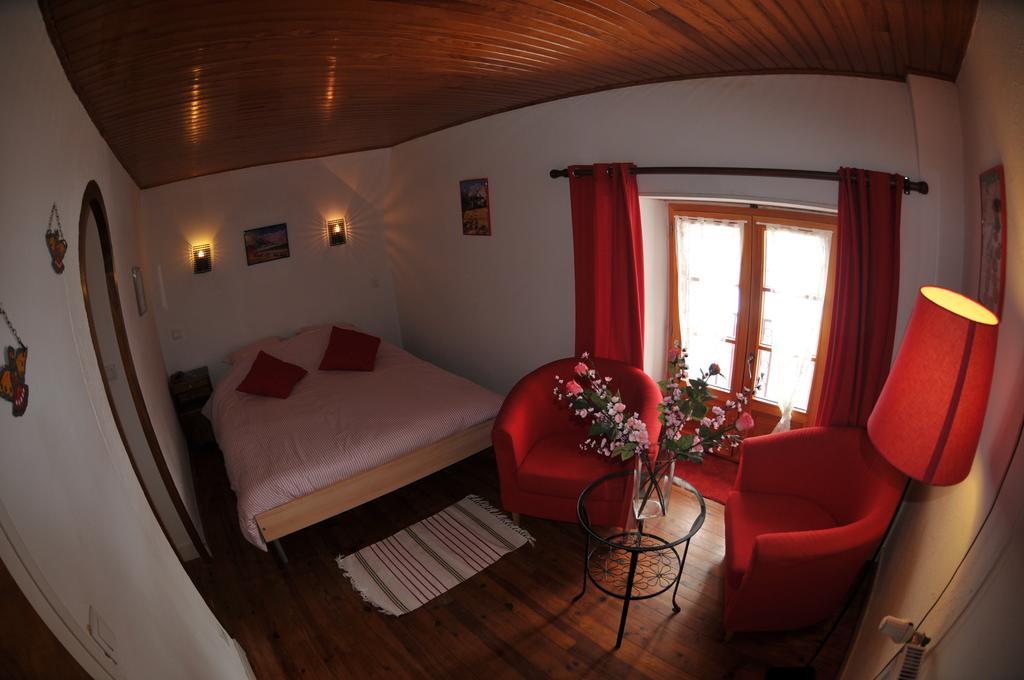 Auberge De La Providence Saint-Donat Phòng bức ảnh